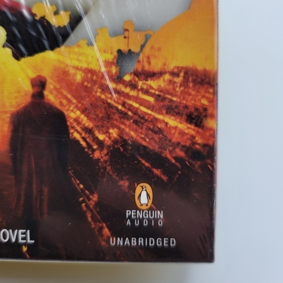 Laurell K. Hamilton Anita Blake Hit List Audio Book CD - Picture 3 of 5